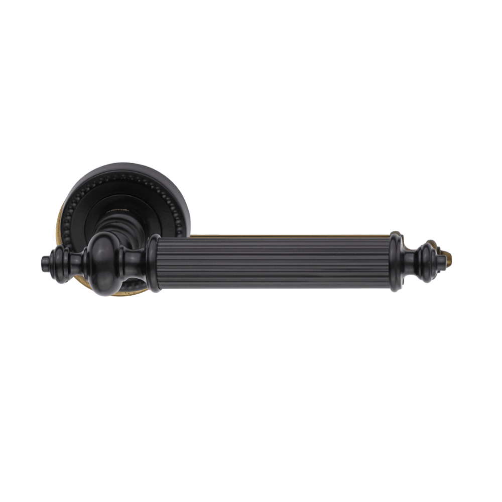 Antik Door handle on Rose