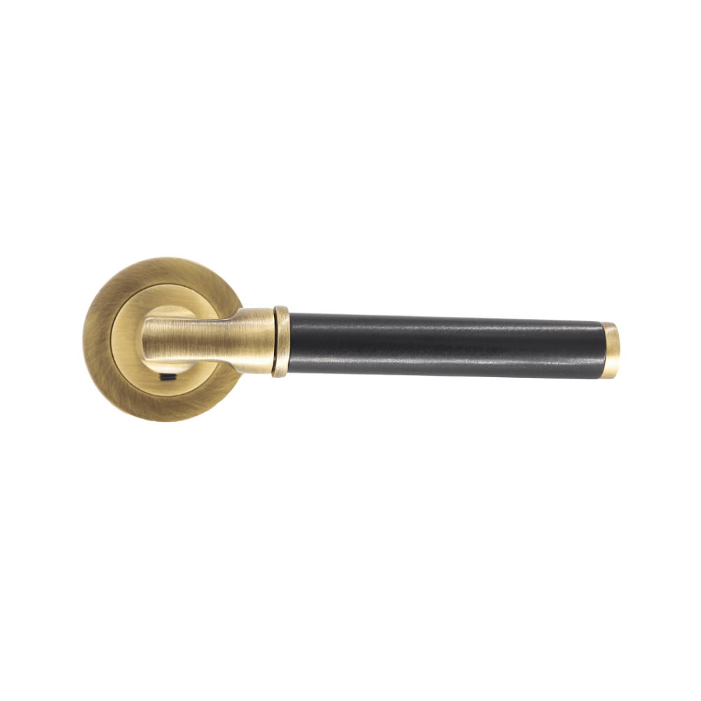 Lether Door handle on Rose22