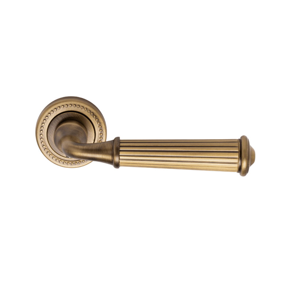 Louvre Door handle on Rose (1)